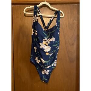 Shade & Shore Women’s floral one piece swimsuit blue size 20 plus size